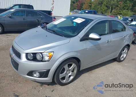 2015 Chevrolet Sonic Ltz Auto из США, поврежденный, VIN 1G1JE5SB5F4208001